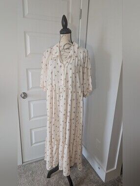 Torrid Cream Maxi Dress with Brown Floral Print Size 1X